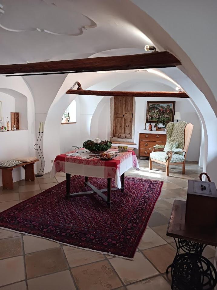 Gaestehaus Hans Moser برباش ام نيوسيدله المظهر الخارجي الصورة